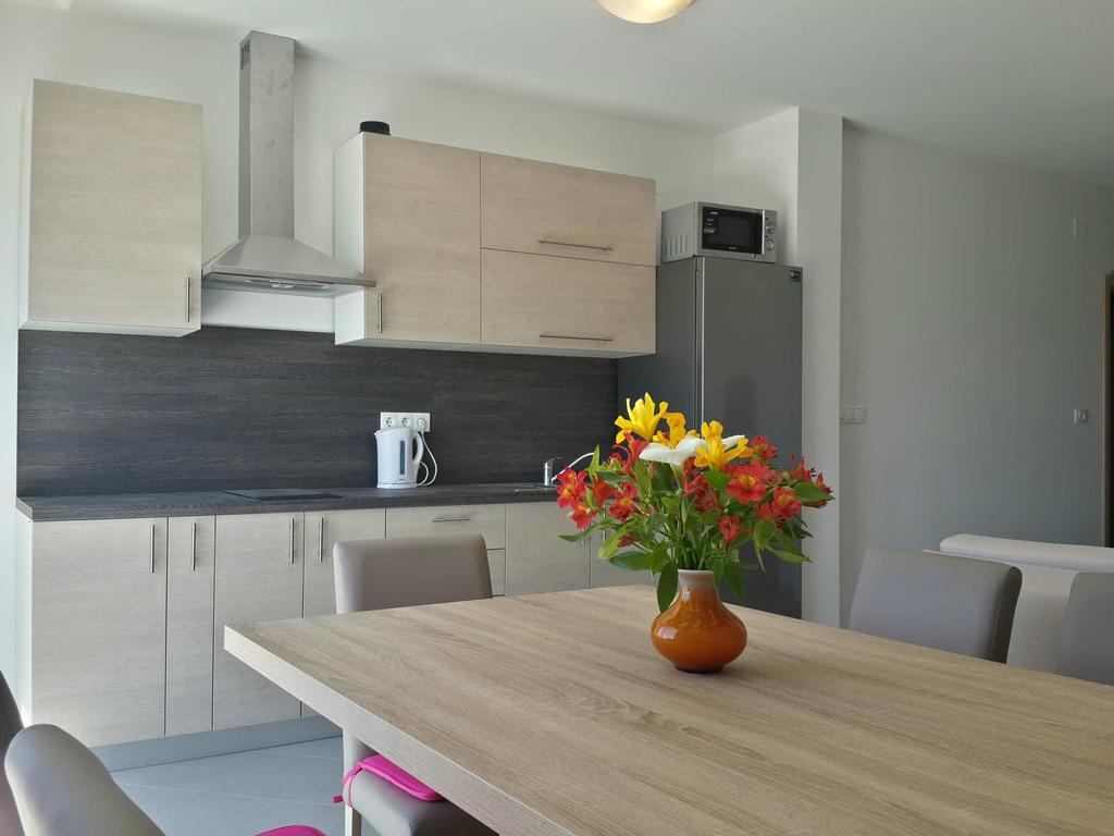 Solmaris Apartments Sukošan Dış mekan fotoğraf