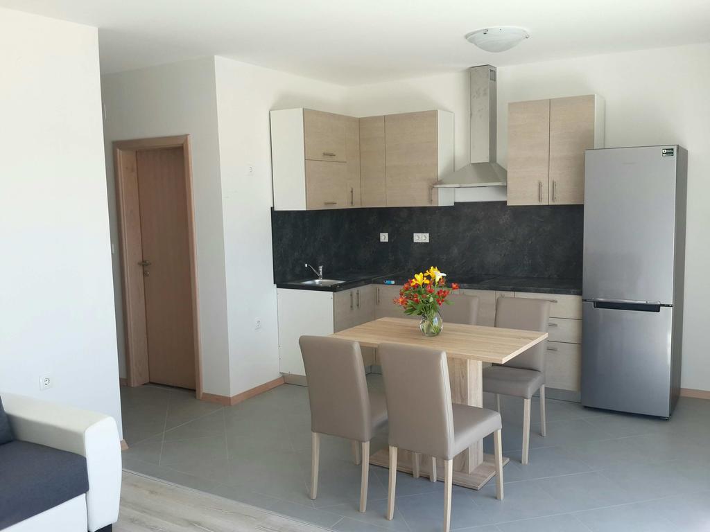 Solmaris Apartments Sukošan Dış mekan fotoğraf