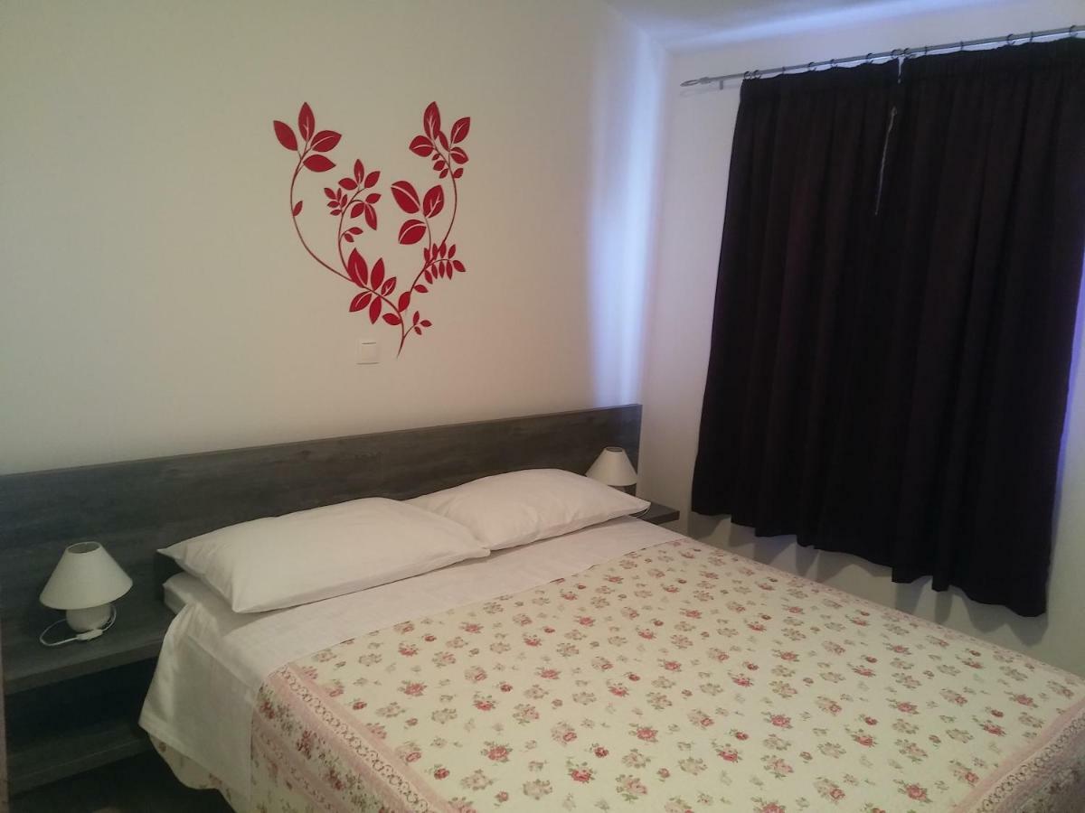 Solmaris Apartments Sukošan Dış mekan fotoğraf